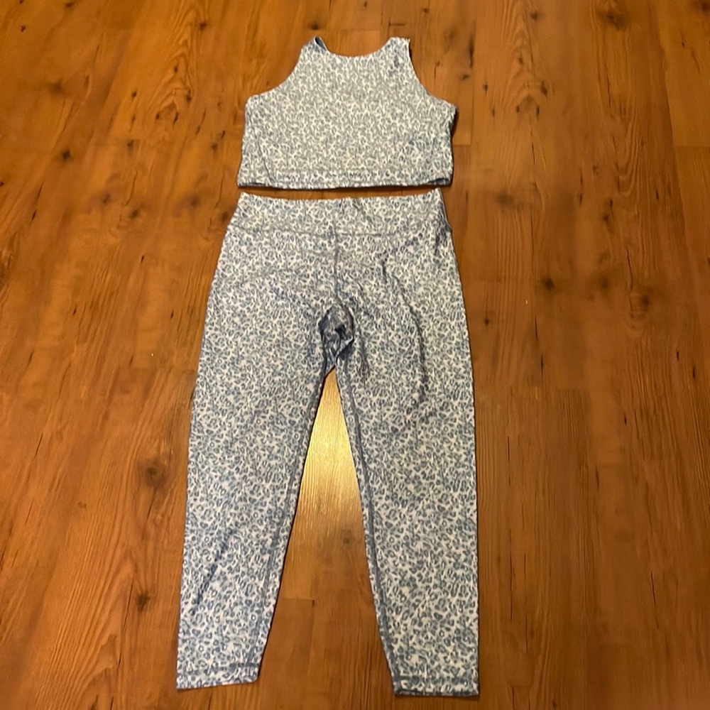 Joe Fresh blue leopard work out set.